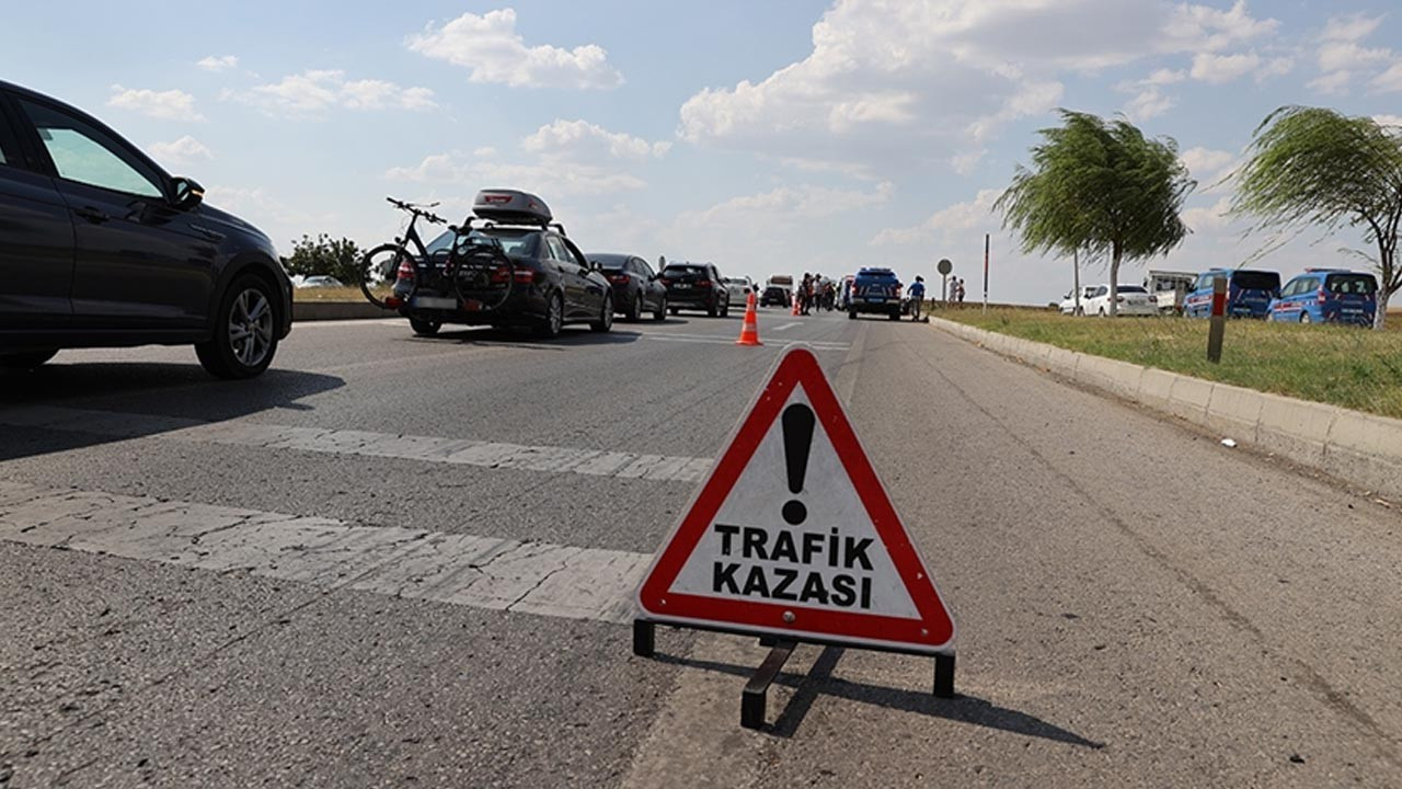 Urfa’da otomobilin devrildiği kazada 1 kişi öldü, 3 kişi yaralandı